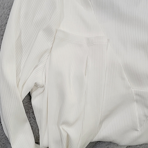 Free People Ribbed V-Neck Bodysuit White Top L NEW! - Picture 6 of 6